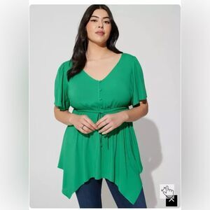 Torrid Rayon Slub Sharkbite Babydoll Flutter Sleeve Top